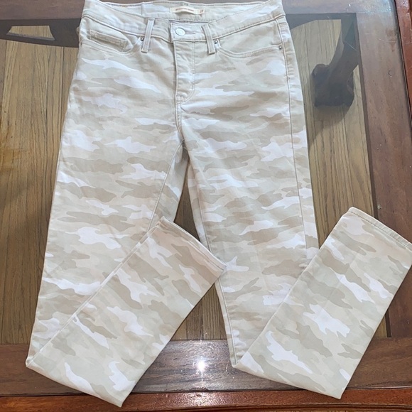 Levi’s Camo shaping skinny jeans denim size 28 jeans 83% cotton - Picture 1 of 4